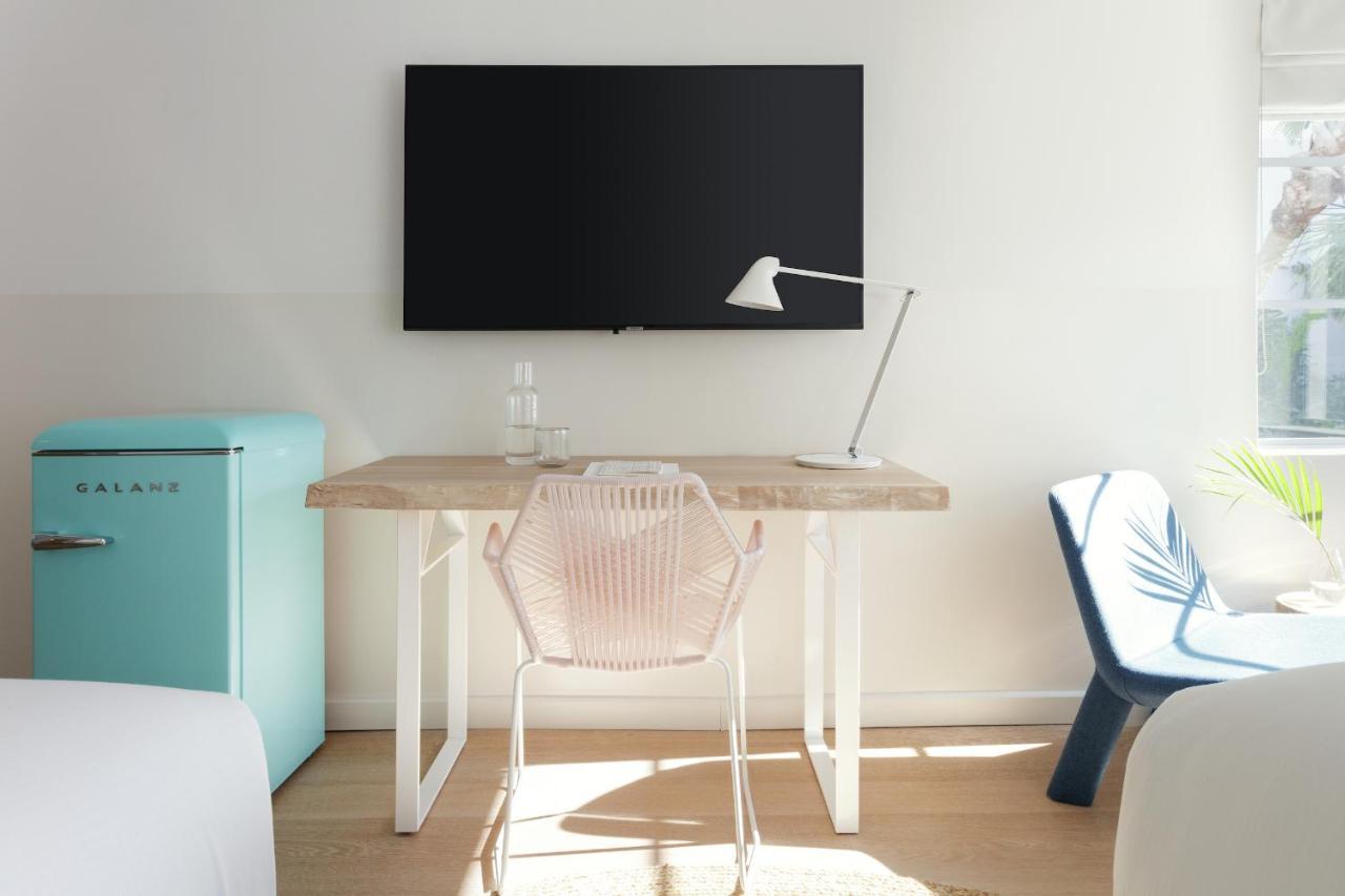 Double Room with Two Double Beds,1133016990:JPEG